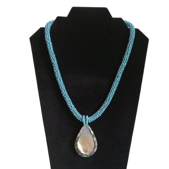 Vintage Turquoise Blue Color Seed Beaded Abalone Shell Teardrop Pendant Necklace - Picture 1 of 12